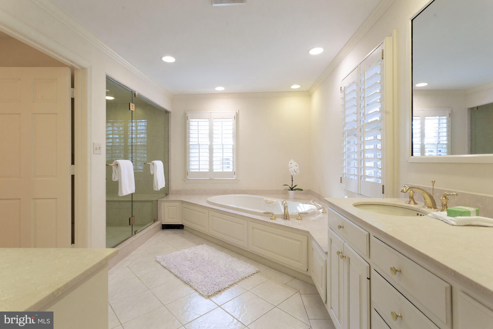 8005 Greentree Road Bethesda, MD 20817 - Photo 38 of 75