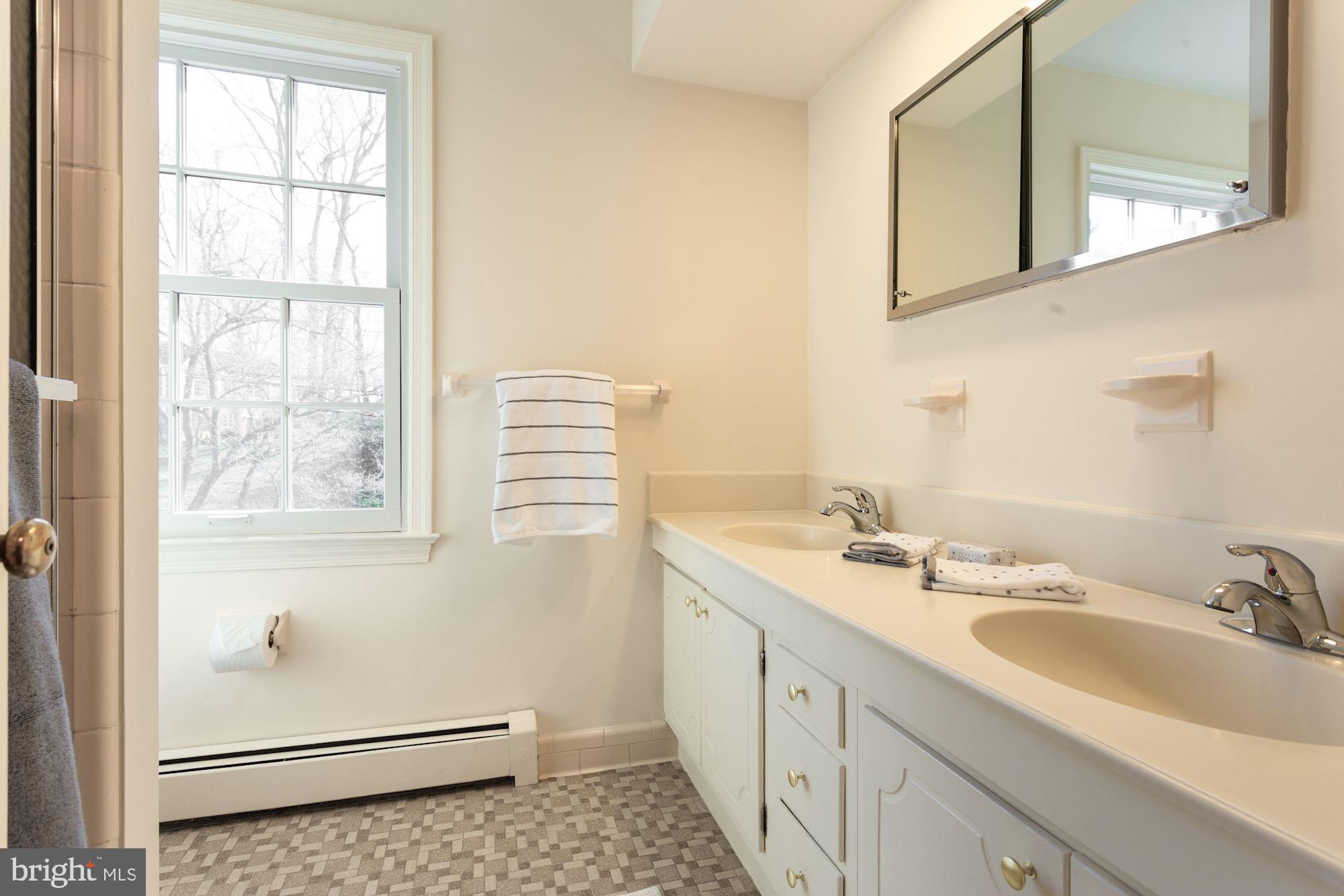 8005 Greentree Road Bethesda, MD 20817 - Photo 47 of 75