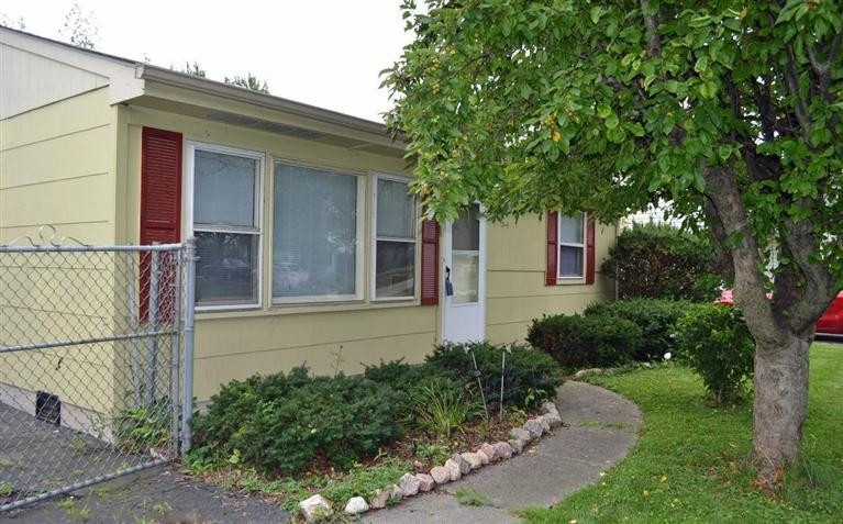 715-1 Imperial Road Valparaiso, IN 46385 - Photo 3 of 10 767x477