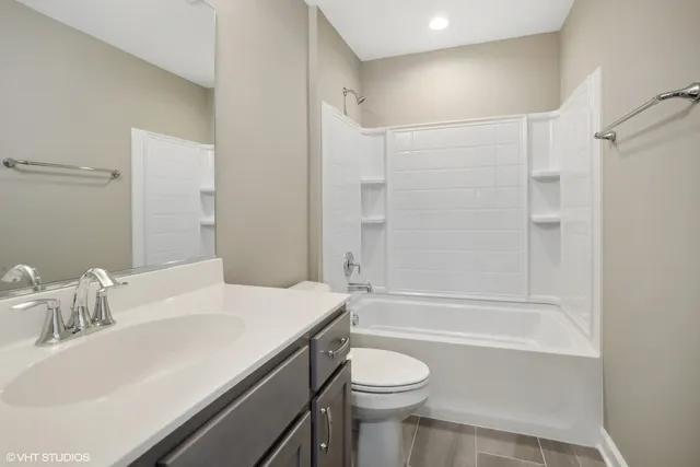 $462,900 | 276 Masters Drive, Addison, IL 60101