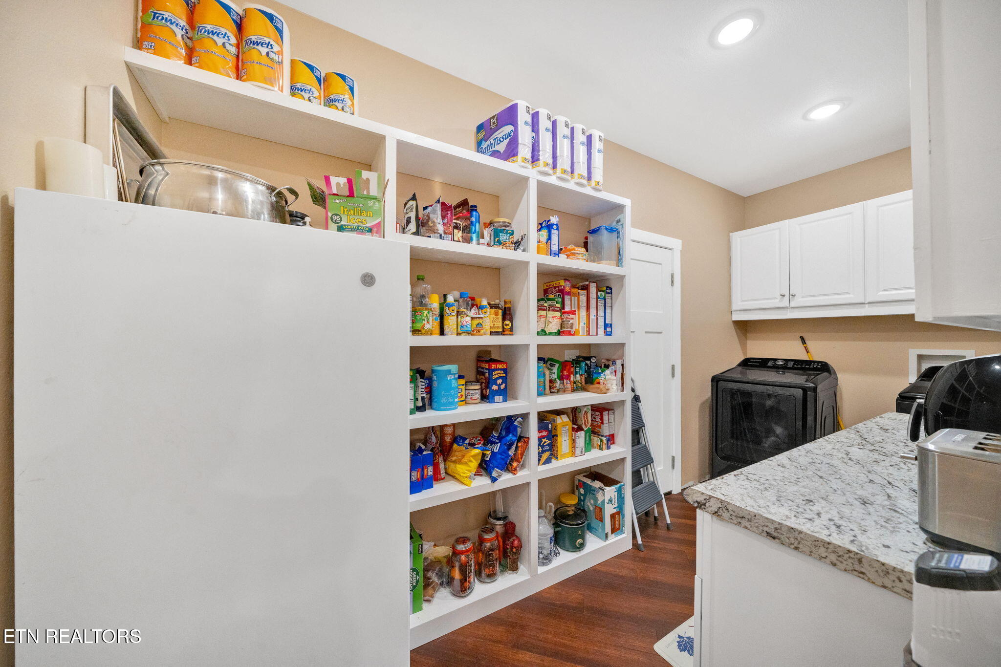 2160 Ranch Road Dandridge, TN 37725 - Photo 11 of 59 41-web-or-mls-DSC06029