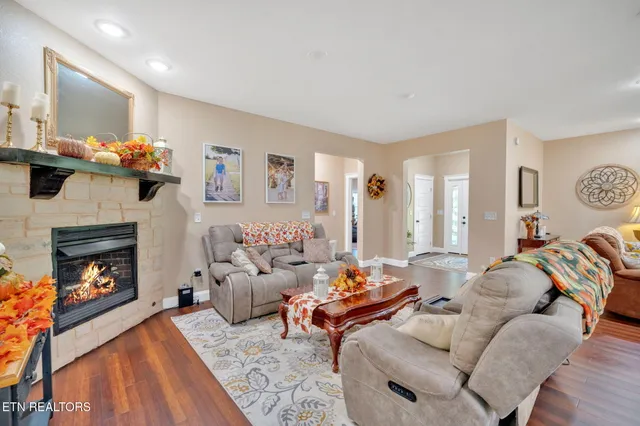 $1,200,000 | 2160 Ranch Road, Dandridge, TN 37725