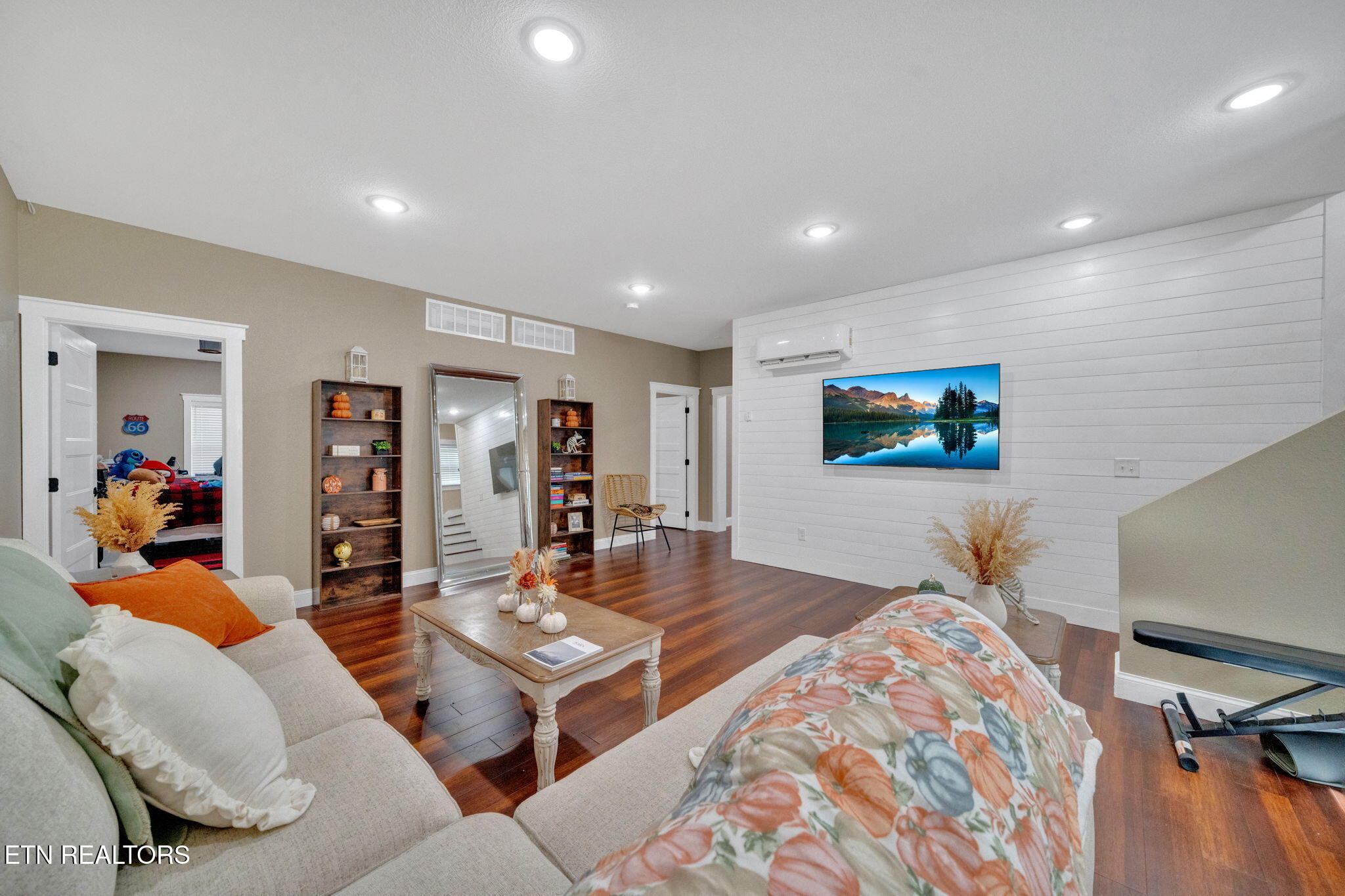 2160 Ranch Road Dandridge, TN 37725 - Photo 18 of 59 5-web-or-mls-DSC06125