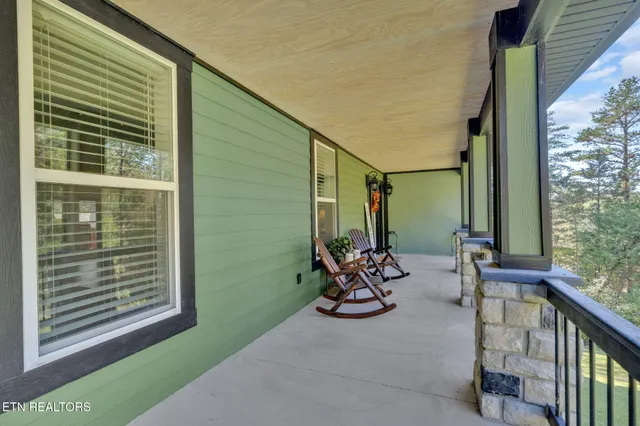 $1,200,000 | 2160 Ranch Road, Dandridge, TN 37725