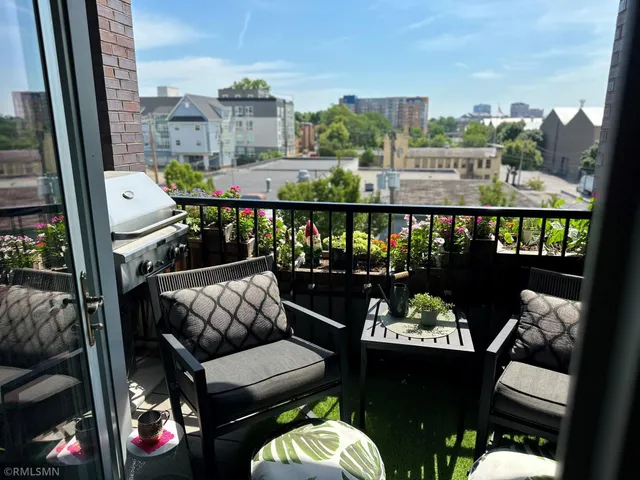 $319,000 | 521 2nd Street Southeast, Unit 410, Minneapolis, MN 55414