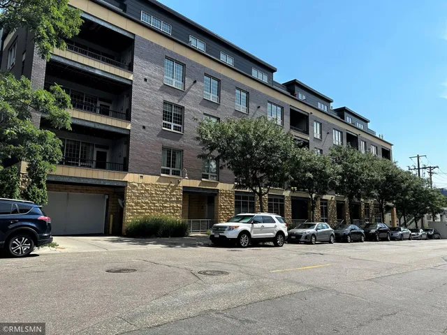 $319,000 | 521 2nd Street Southeast, Unit 410, Minneapolis, MN 55414