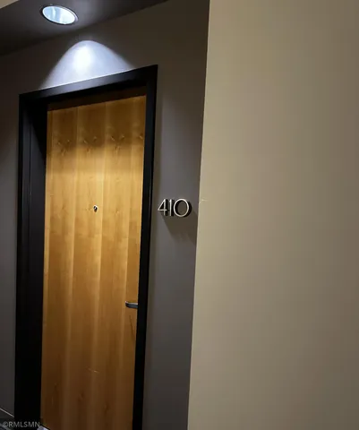 $319,000 | 521 2nd Street Southeast, Unit 410, Minneapolis, MN 55414