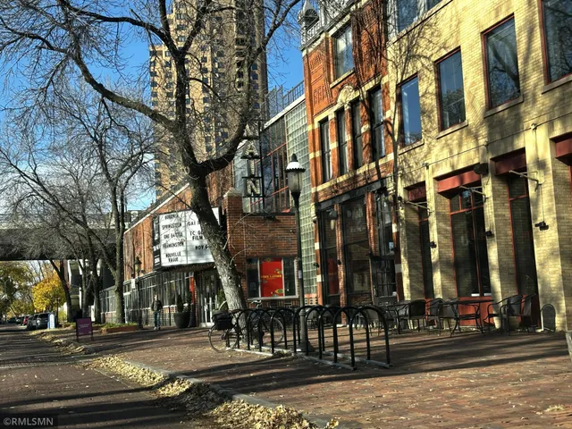 $319,000 | 521 2nd Street Southeast, Unit 410, Minneapolis, MN 55414