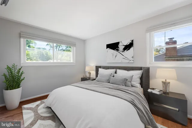 $939,900 | 2415 Jackson Parkway, Vienna, VA 22180