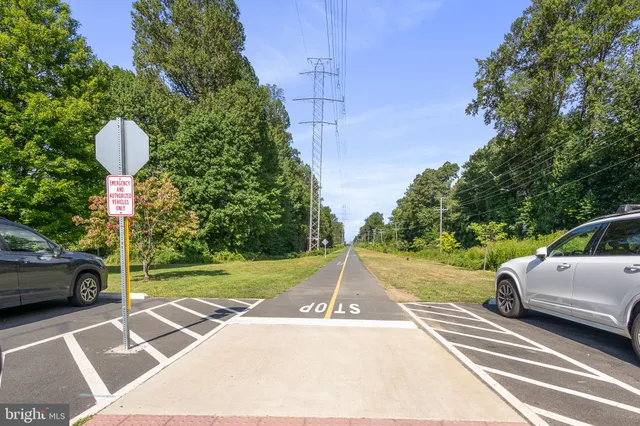 $939,900 | 2415 Jackson Parkway, Vienna, VA 22180