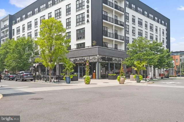 $939,900 | 2415 Jackson Parkway, Vienna, VA 22180