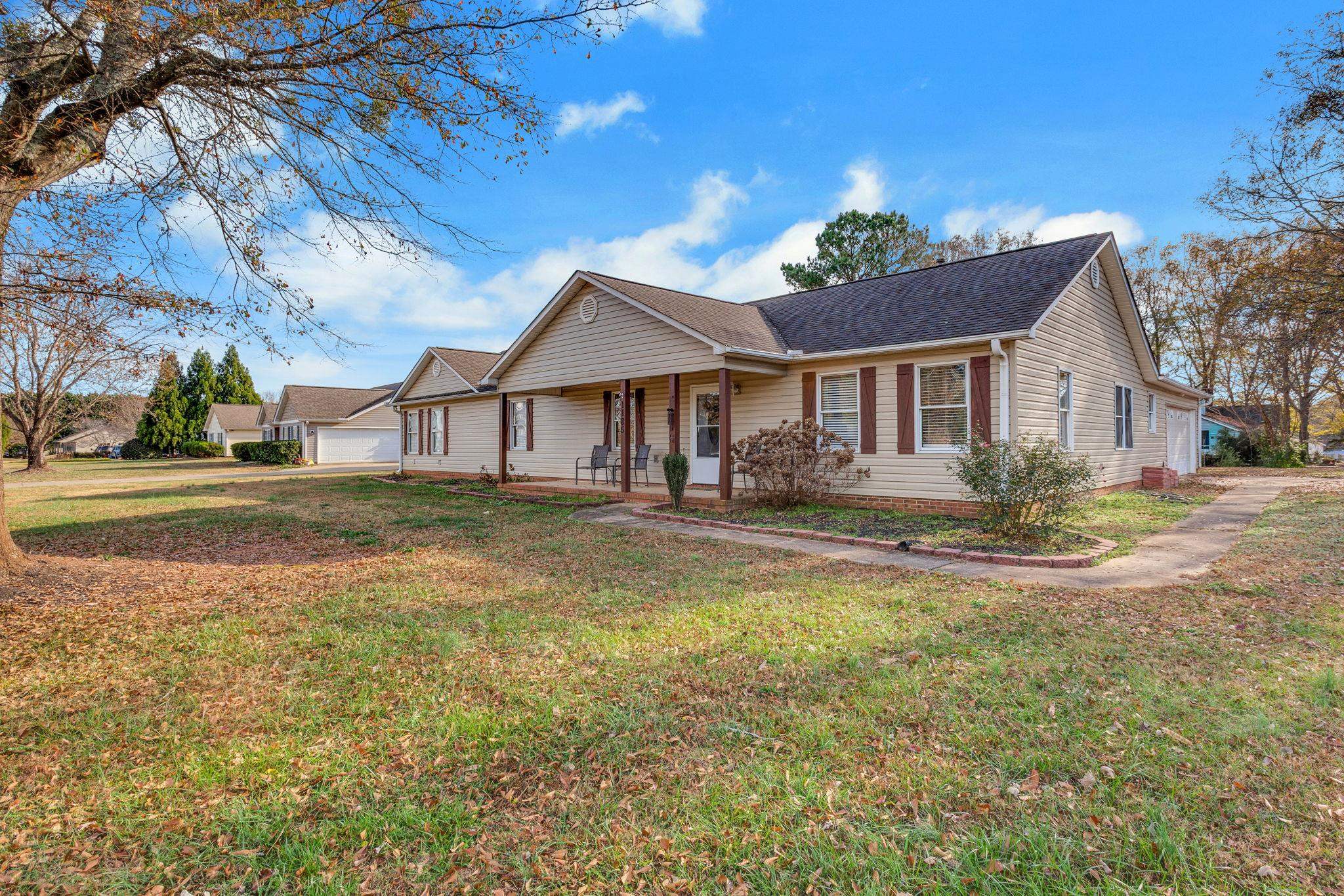 1185 Holly Springs Road Lyman, SC 29365 - Photo 1 of 33