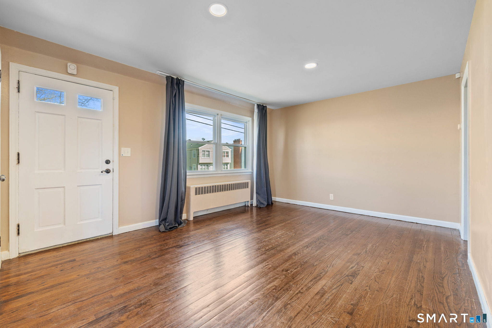 255 Ruth Street Bridgeport, CT 06606 - Photo 14 of 29