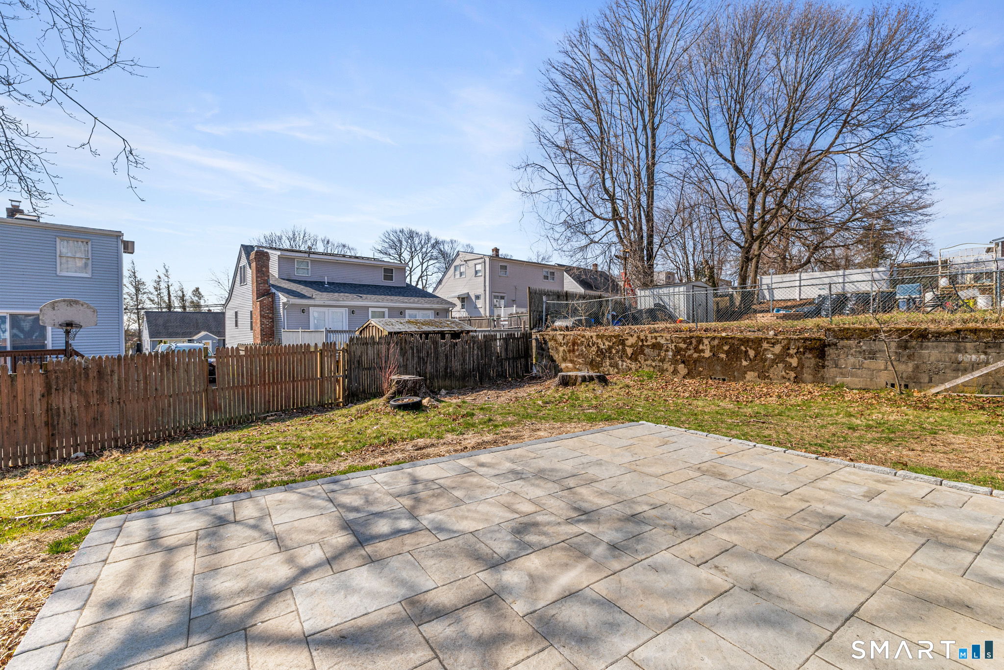 255 Ruth Street Bridgeport, CT 06606 - Photo 7 of 29