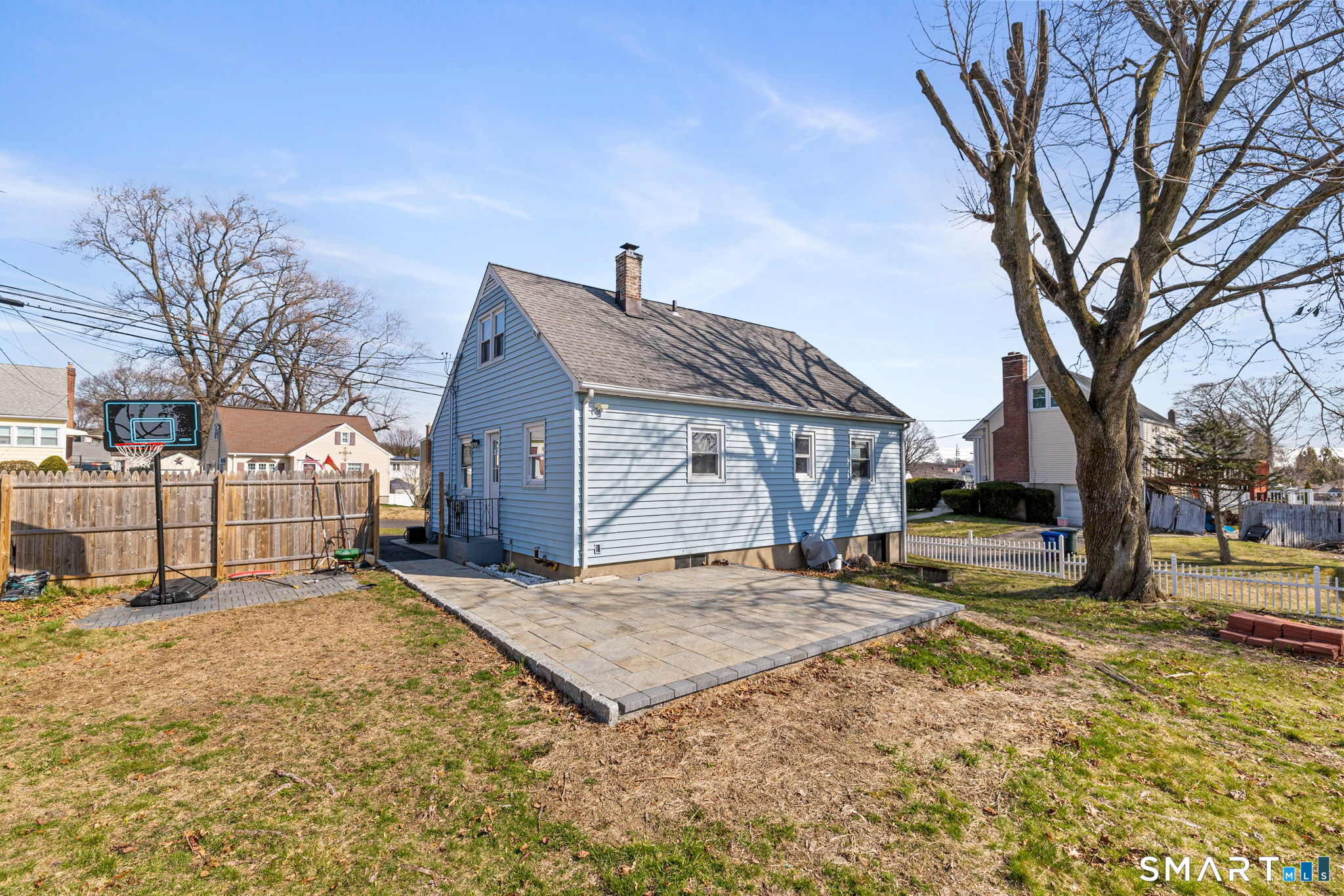 255 Ruth Street Bridgeport, CT 06606 - Photo 8 of 29