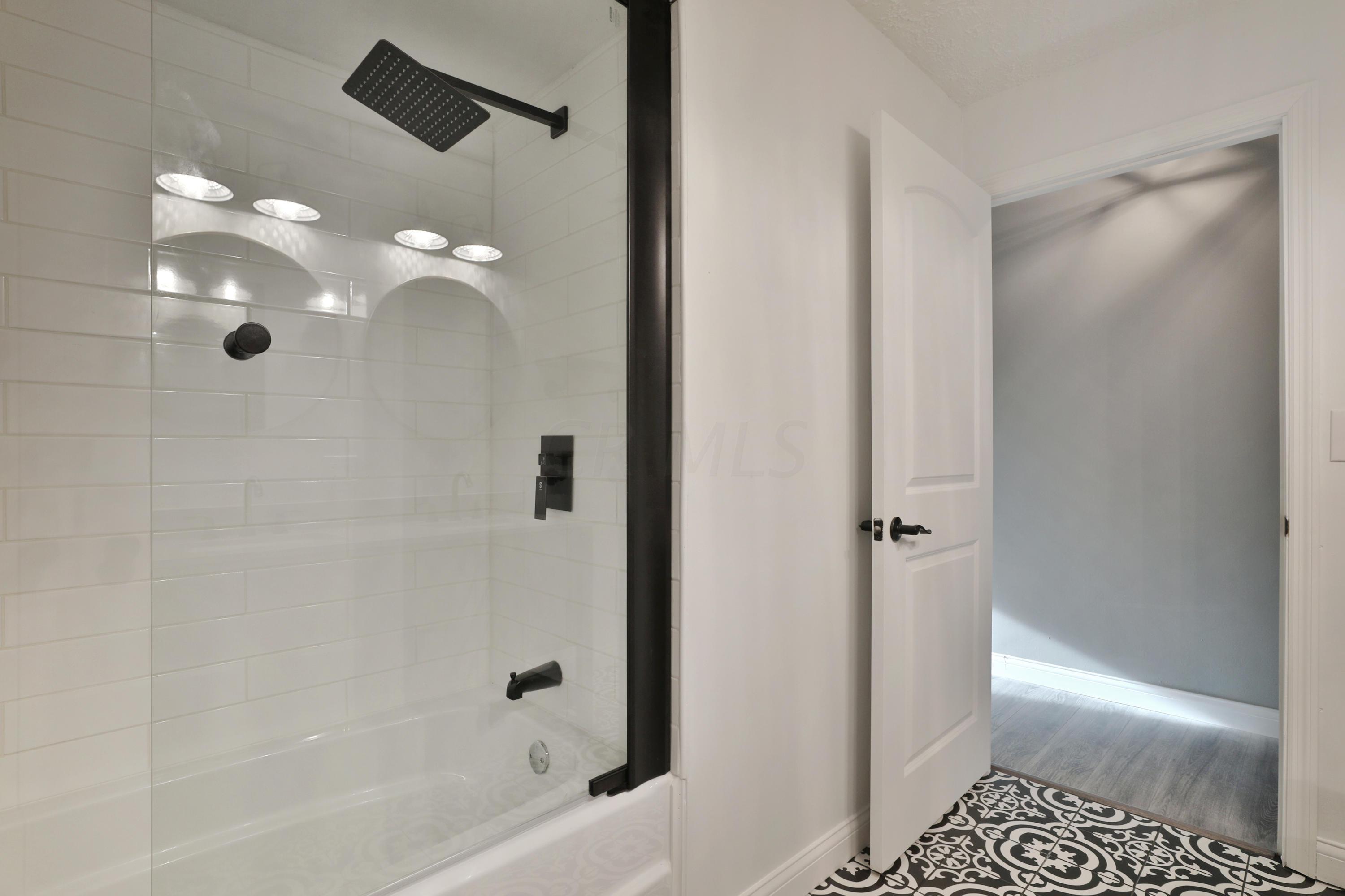 2811 Wellesley Road Columbus, OH 43209 - Photo 23 of 35 Gallery Image 23