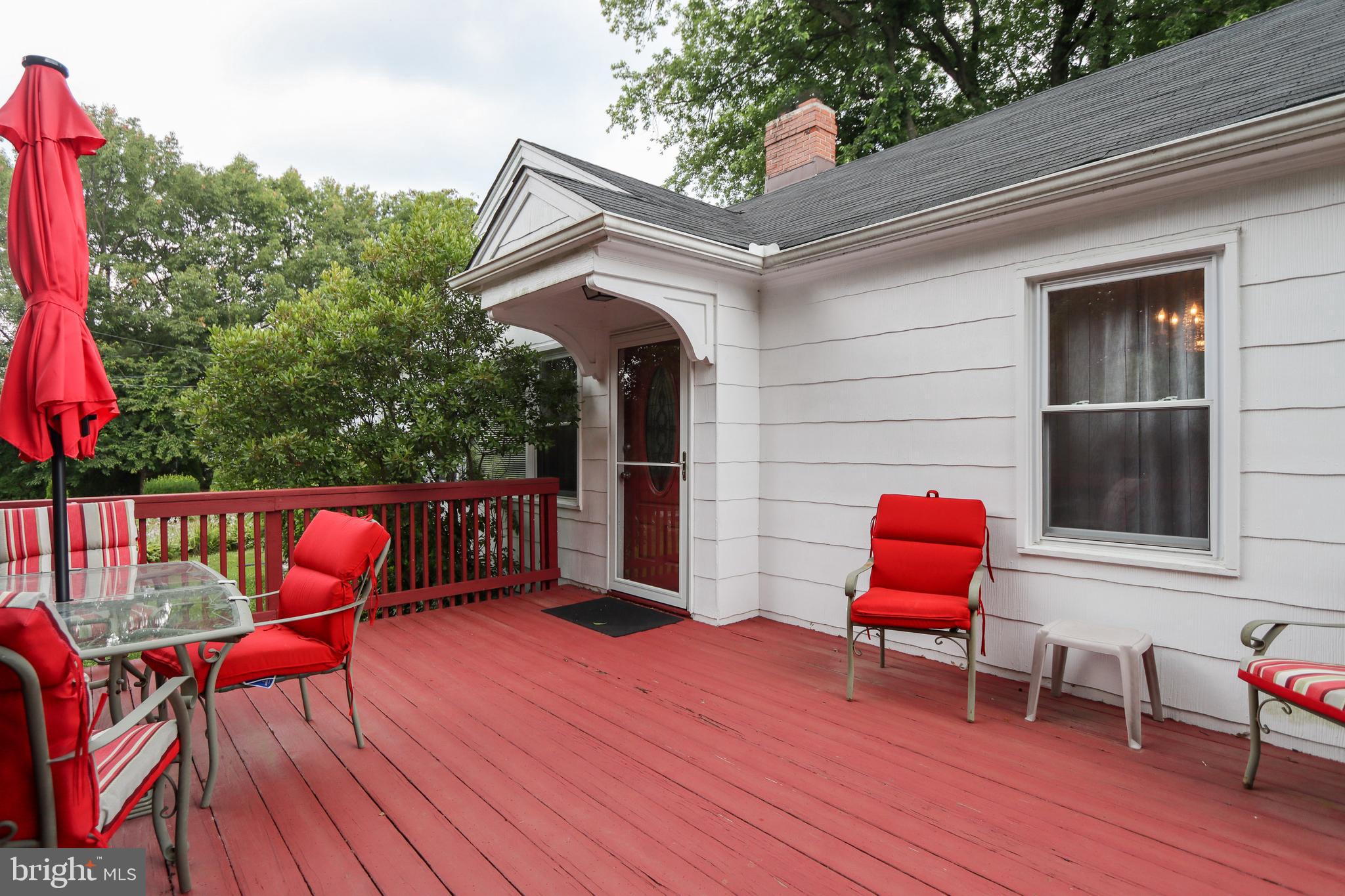 907 East Watersville Road Mount Airy, MD 21771 - Photo 3 of 45 Gallery Image 3
