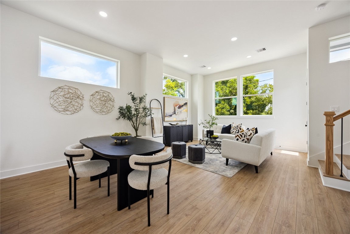 835 Rachel Street, Unit B Houston, TX 77091 - Photo 6 of 22 Dining Living