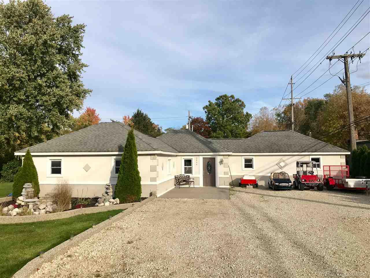 2959 St Clair Drive Rochester Hills, MI 48309 - Photo 1 of 30