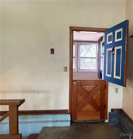 $194,900 | 103 Fairway Drive, New Hartford, NY 13417