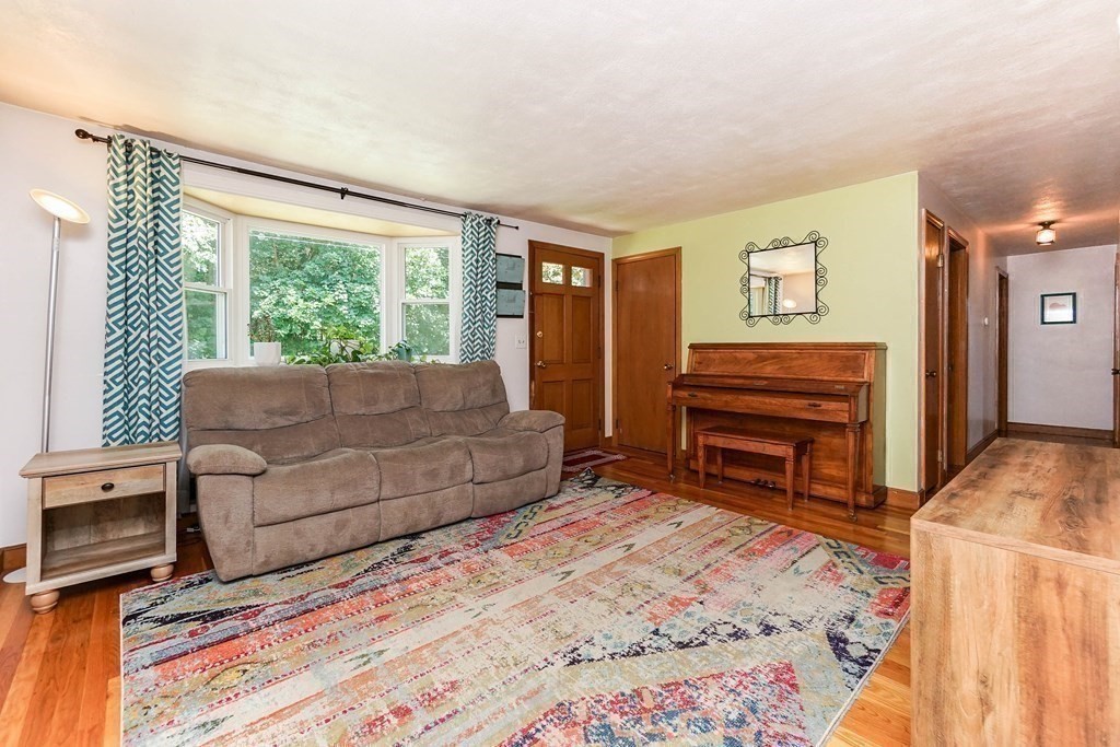 45 Birch Road Framingham, MA 01701 - Photo 8 of 25 Gallery Image 8
