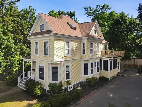 $1,050,000 | 173 High Street, Reading, MA 01867
