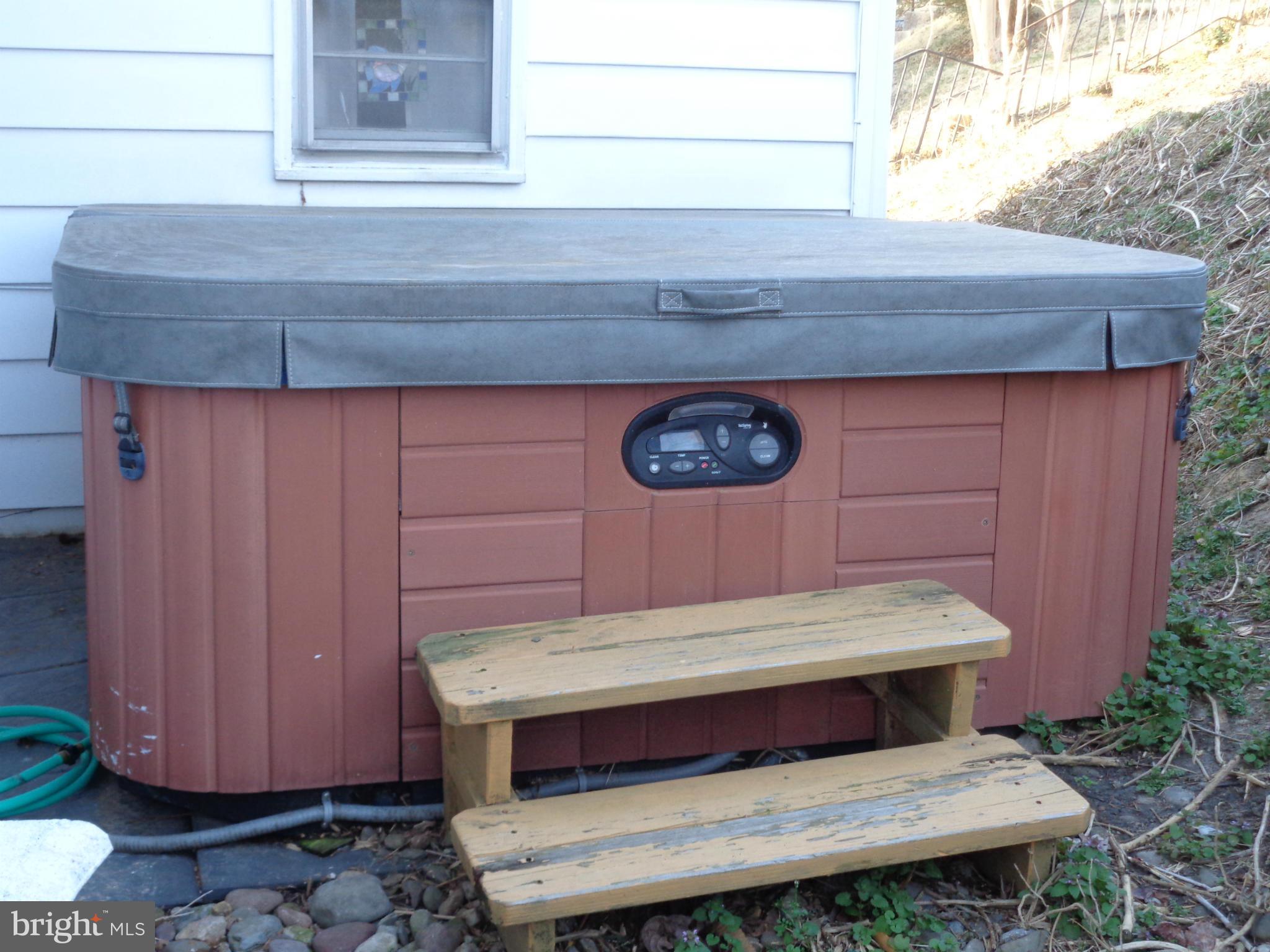 4882 Ridge Road Chesapeake Beach, MD 20732 - Photo 22 of 30 Hot tub