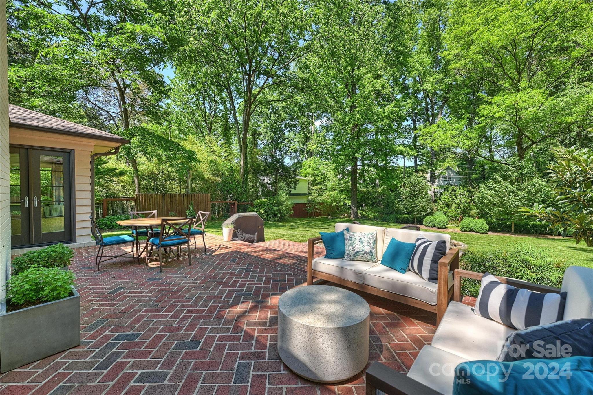 2623 Rothwood Drive Charlotte, NC 28211 - Photo 42 of 48 Gallery Image 42