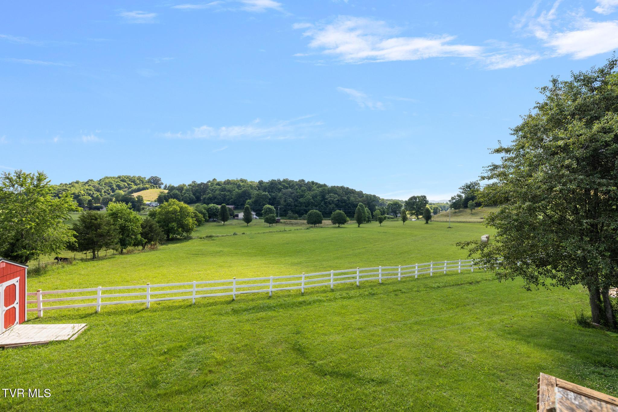 1115 Heritage Road North Chuckey, TN 37641 - Photo 42 of 68 IMG_3001