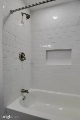 $639,900 | 8426 Woodlawn Street, Alexandria, VA 22309