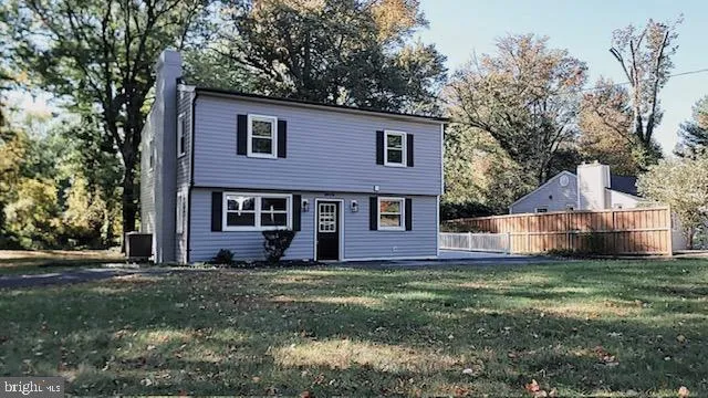 $639,900 | 8426 Woodlawn Street, Alexandria, VA 22309