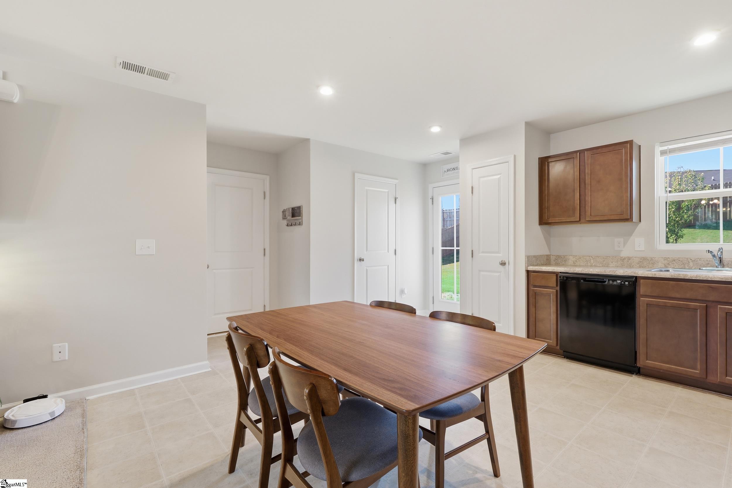 706 Heavenly Days Street Inman, SC 29349 - Photo 7 of 32