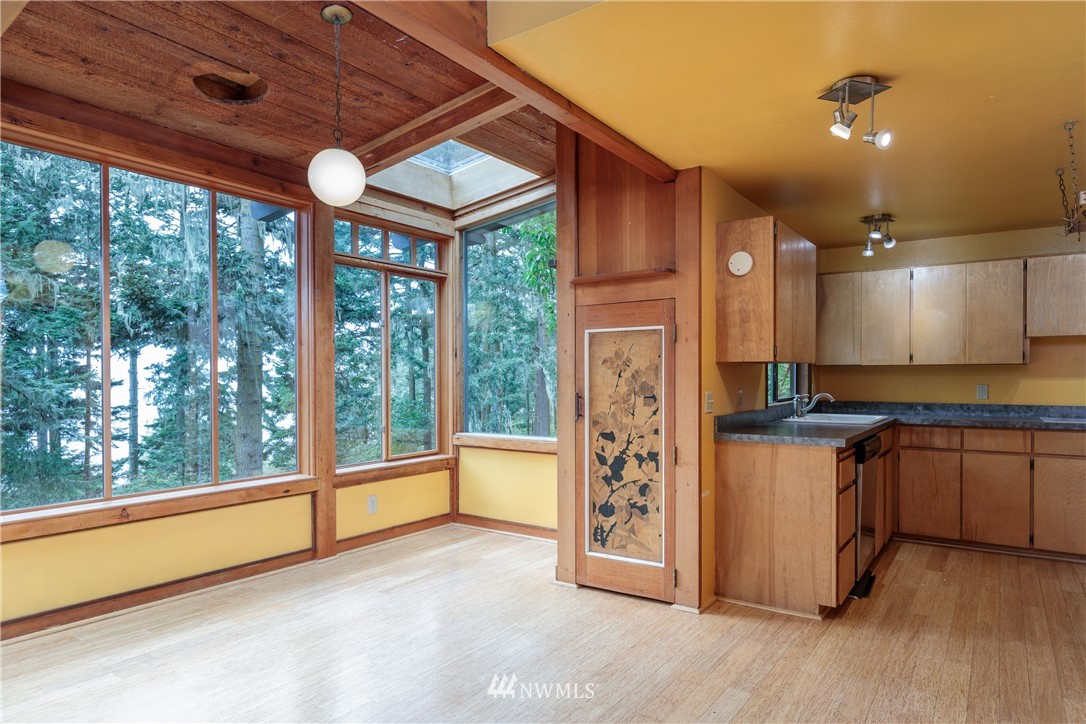 292 Mackaye Harbor Road Lopez Island, WA 98261 - Photo 8 of 17 Gallery Image 8