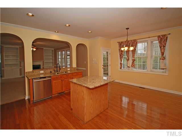 12308 Fieldmist Drive Raleigh, NC 27614 - Photo 11 of 25 Kitchen