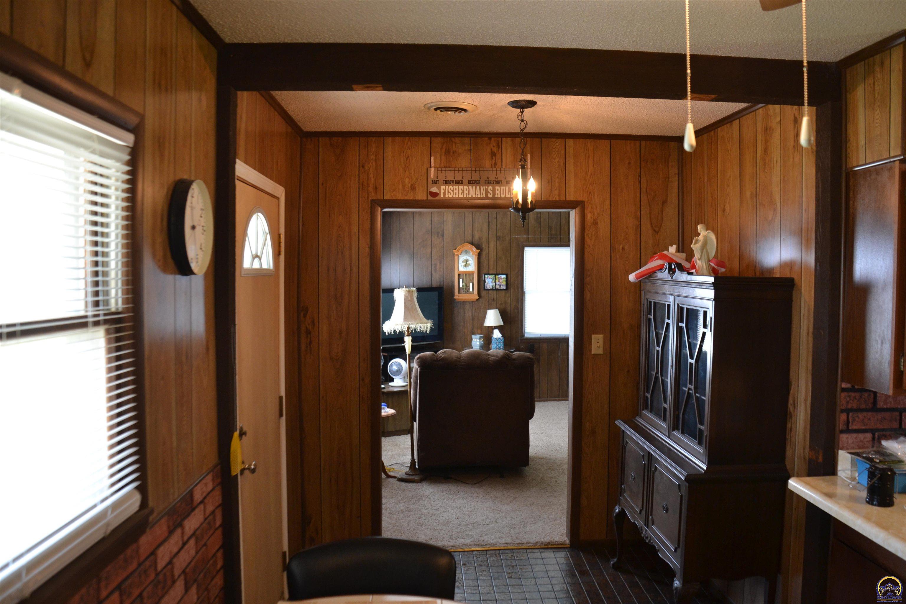 298 South Olivet Road Lebo, KS 66856 - Photo 4 of 24