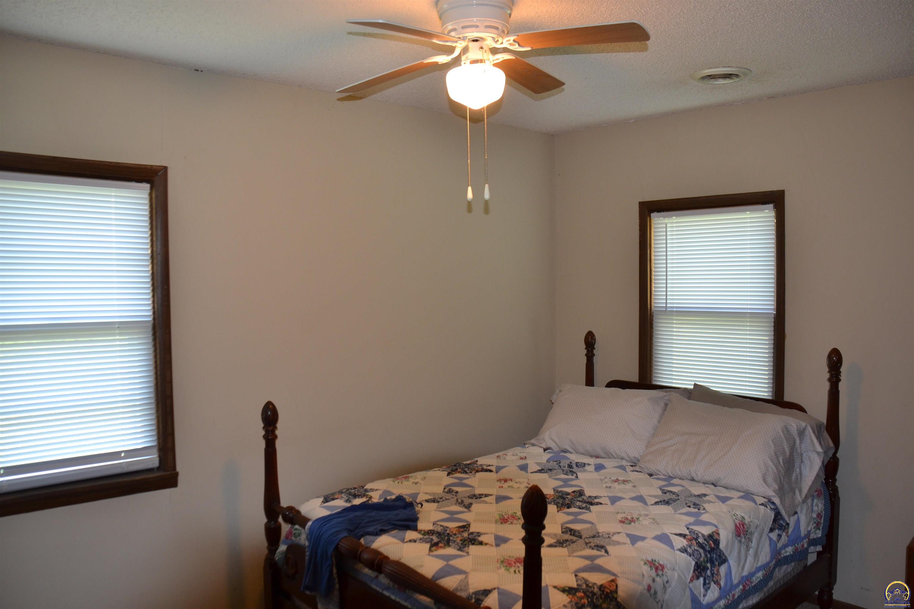 298 South Olivet Road Lebo, KS 66856 - Photo 7 of 24