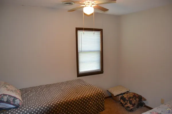 $94,500 | 298 South Olivet Road, Lebo, KS 66856