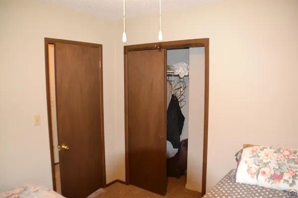 $94,500 | 298 South Olivet Road, Lebo, KS 66856