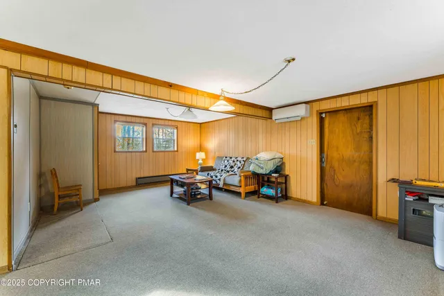 $375,000 | 1769 Stag Run, Pocono Lake, PA 18347