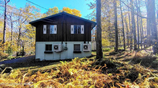 $375,000 | 1769 Stag Run, Pocono Lake, PA 18347