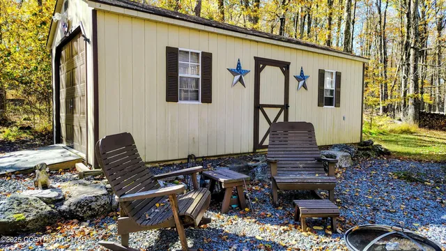 $375,000 | 1769 Stag Run, Pocono Lake, PA 18347