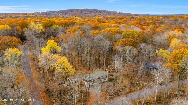 $375,000 | 1769 Stag Run, Pocono Lake, PA 18347