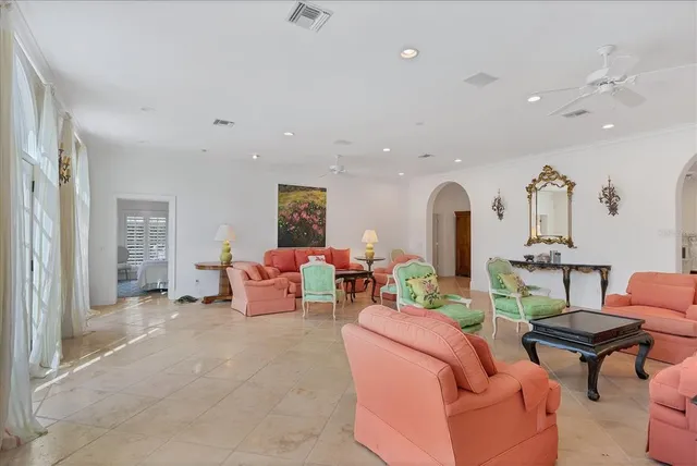 a view of entryway and hall