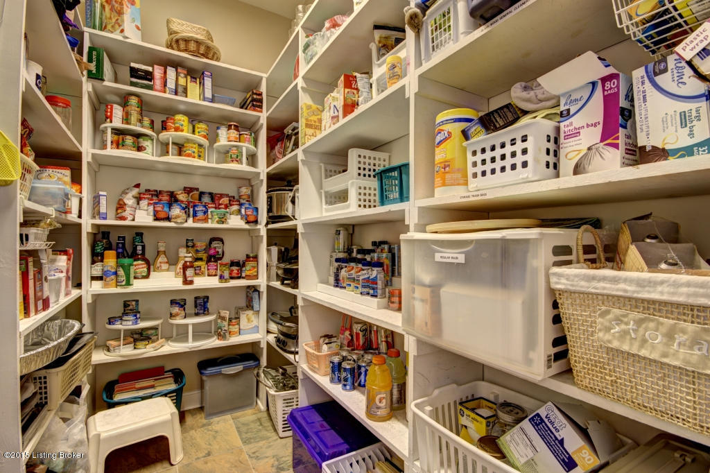2528 Cedar Point Road La Grange, KY 40031 - Photo 34 of 67 Big walkin pantry