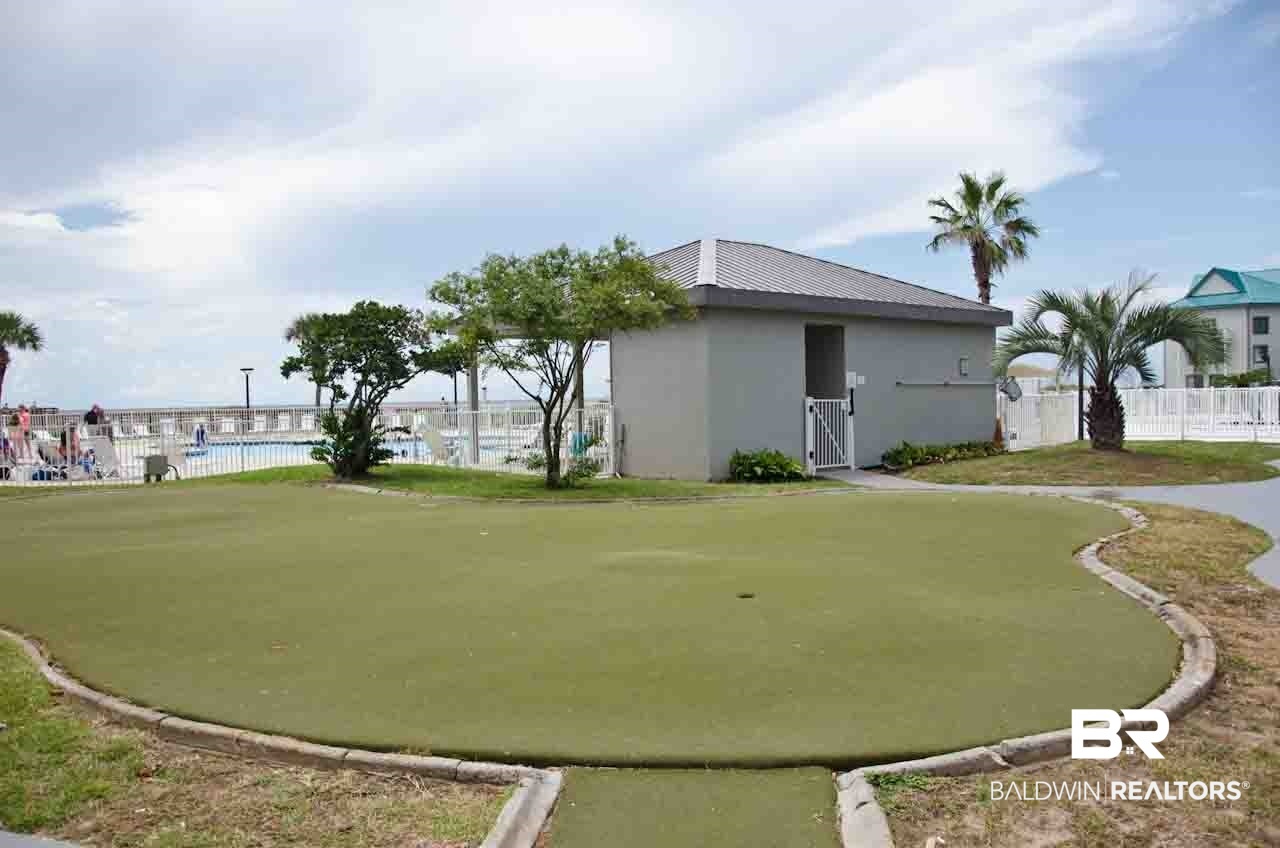 375 Plantation Road, Unit 5403 Gulf Shores, AL 36542 - Photo 23 of 31 Putting Green & Outdoor Pools