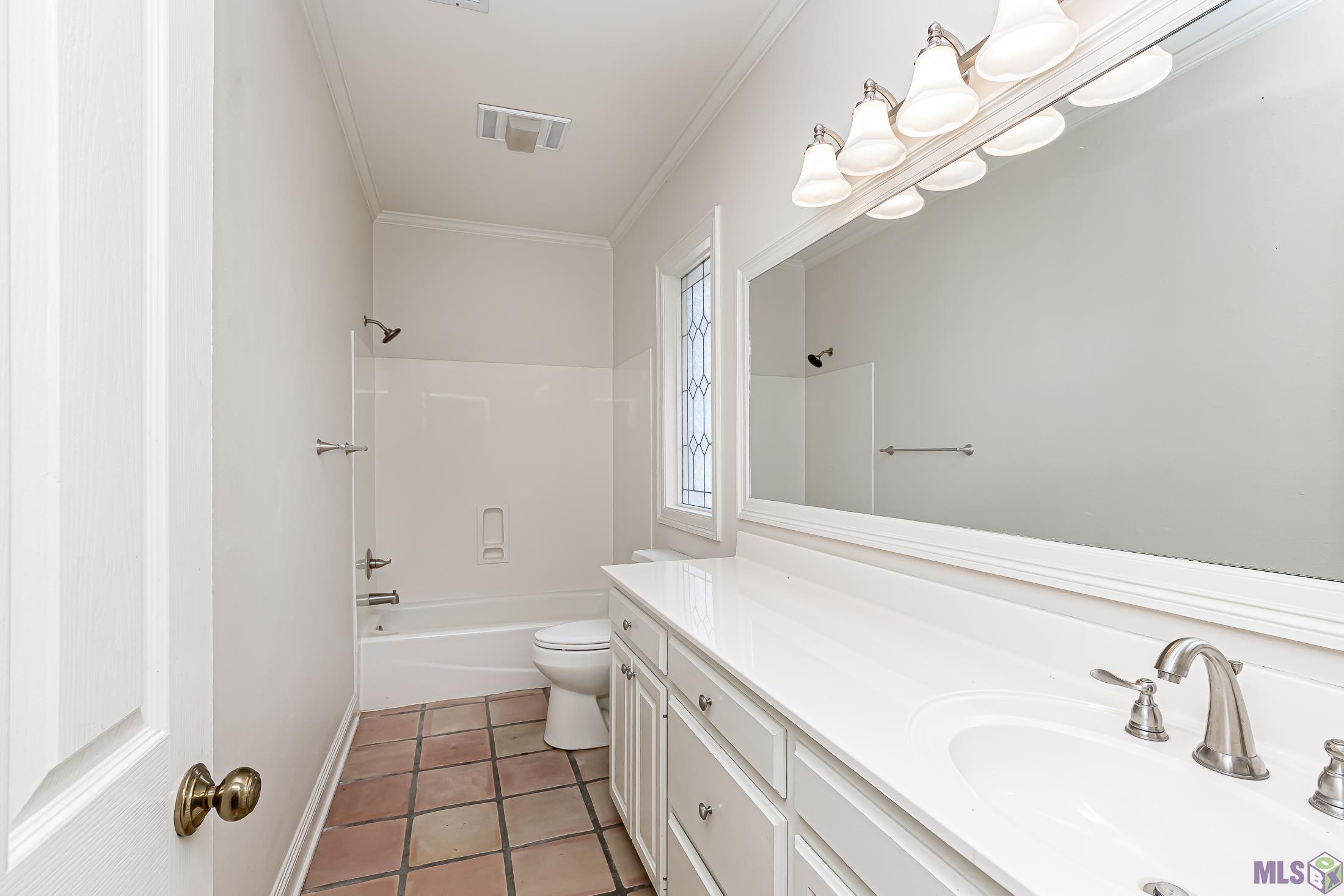17747 Inverness Avenue Baton Rouge, LA 70810 - Photo 26 of 33 Full Bath