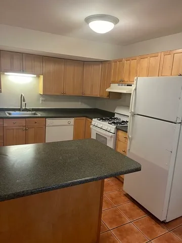 $4,100 | 16 Lopez Street, Cambridge, MA 02139