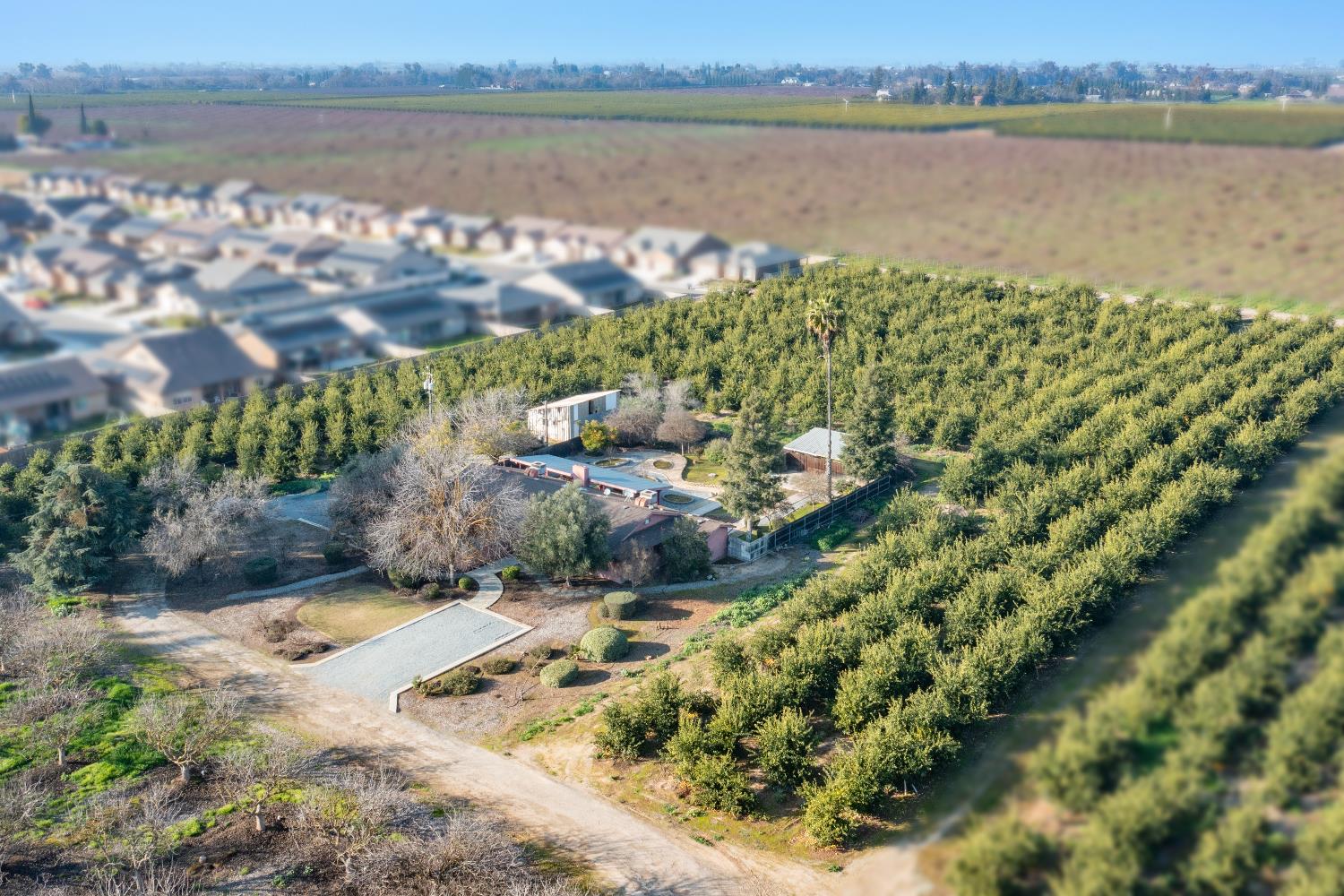 19282 East South Avenue Reedley, CA 93654 - Photo 5 of 33 a view of lake from a city