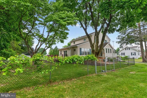 $550,000 | 280 Olive Street, Warminster, PA 18974