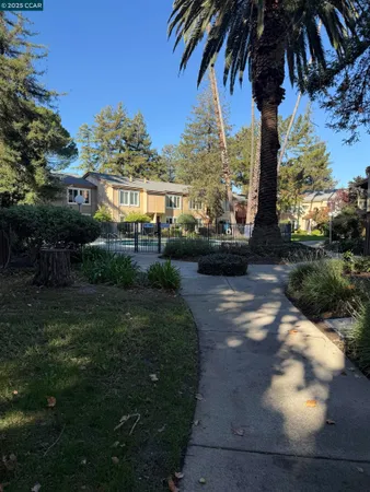 $425,000 | 3055 Treat Boulevard, Unit 36, Concord, CA 94518